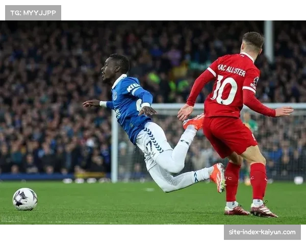 塞门约成伯恩茅斯进攻核心 速度型前锋助推反击体系